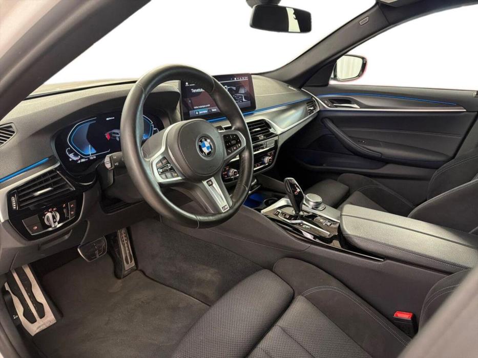 BMW 530 2021