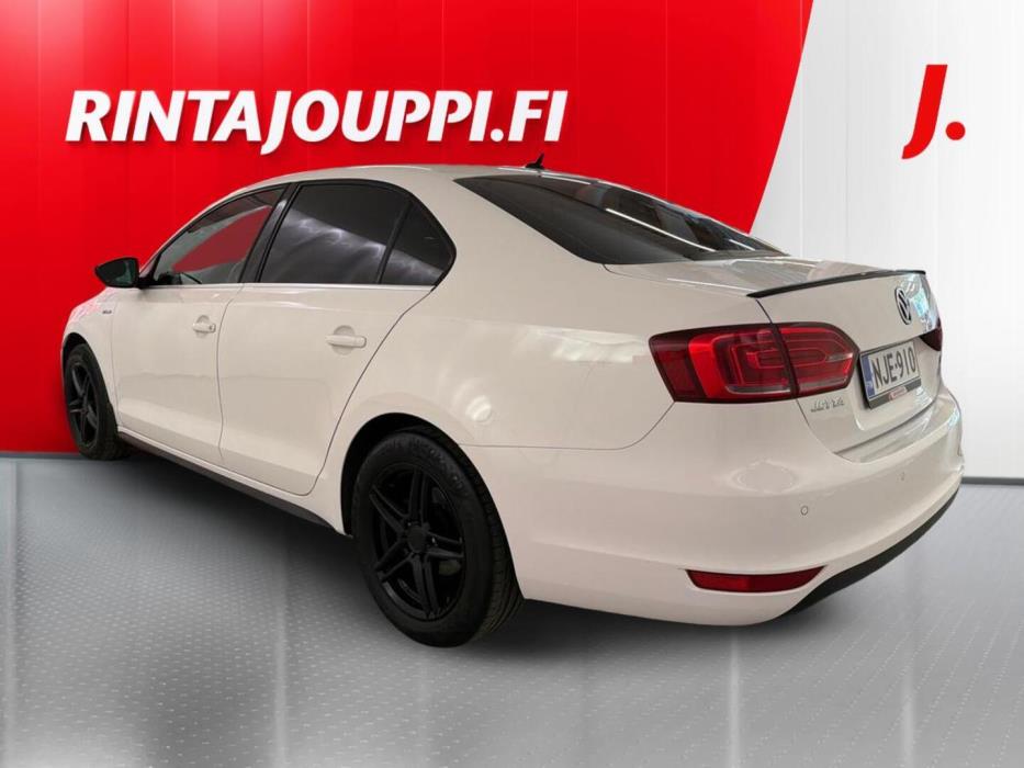 VOLKSWAGEN Jetta 2013