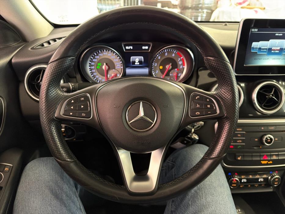 MERCEDES-BENZ CLA 2015