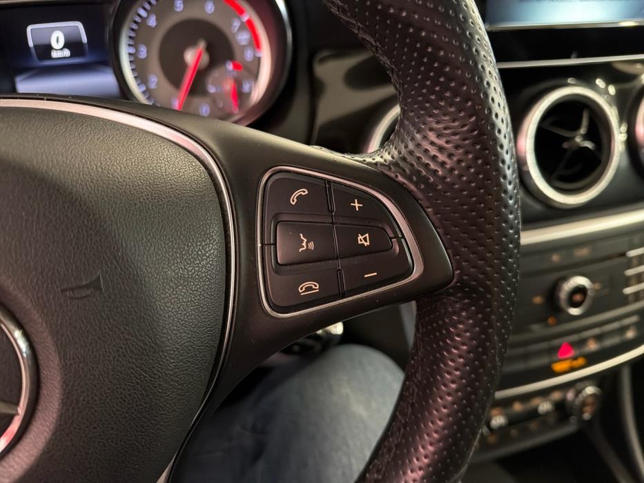 MERCEDES-BENZ CLA 2015