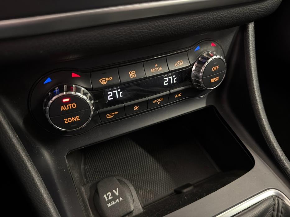 MERCEDES-BENZ CLA 2015