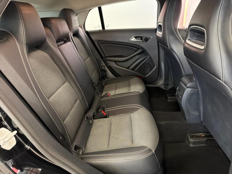 MERCEDES-BENZ CLA 2015