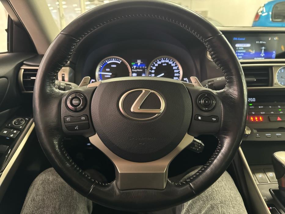 LEXUS IS 2015