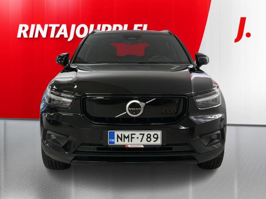 VOLVO XC40 2021
