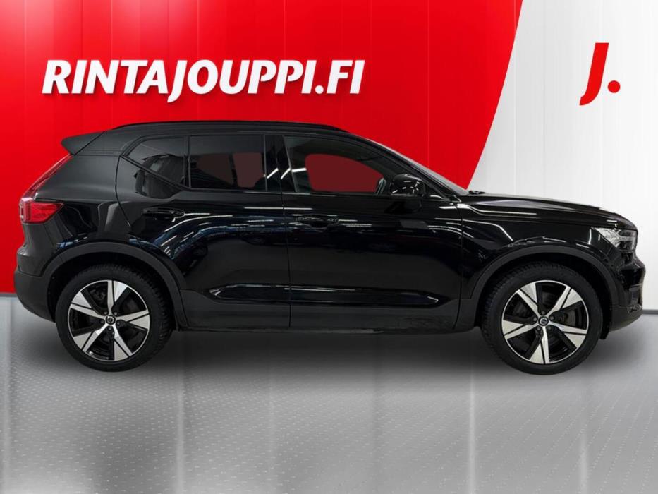 VOLVO XC40 2021