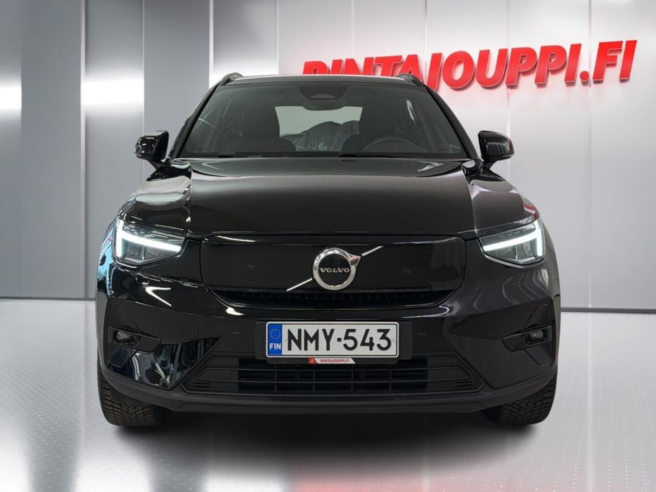 VOLVO XC40 2023