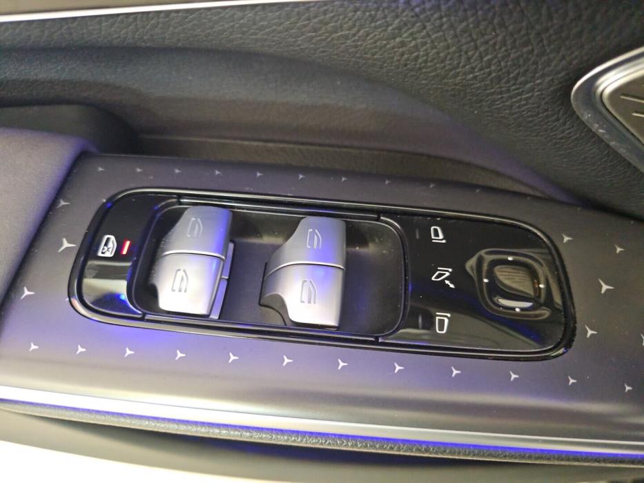 MERCEDES-BENZ EQS SUV 2023