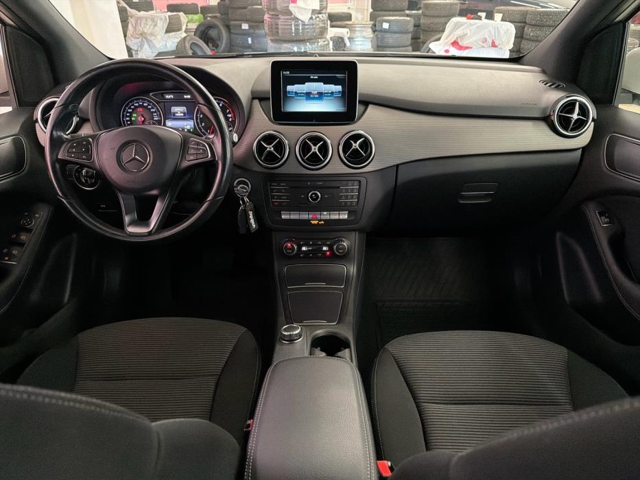 MERCEDES-BENZ B 2015