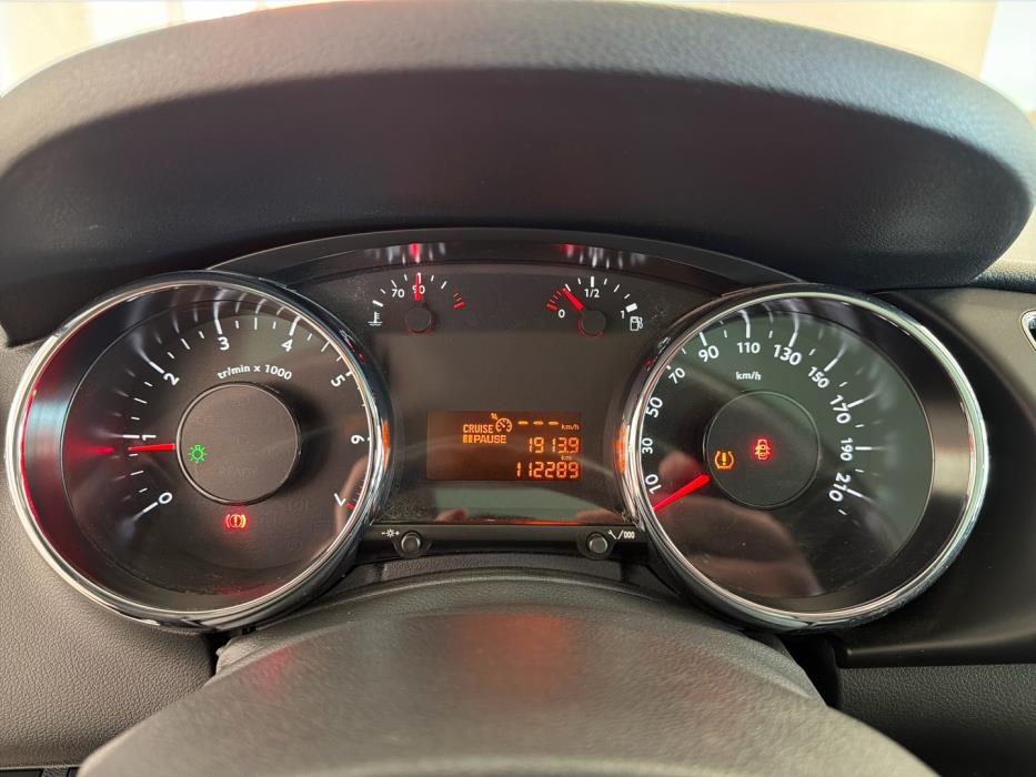 PEUGEOT 3008 2015