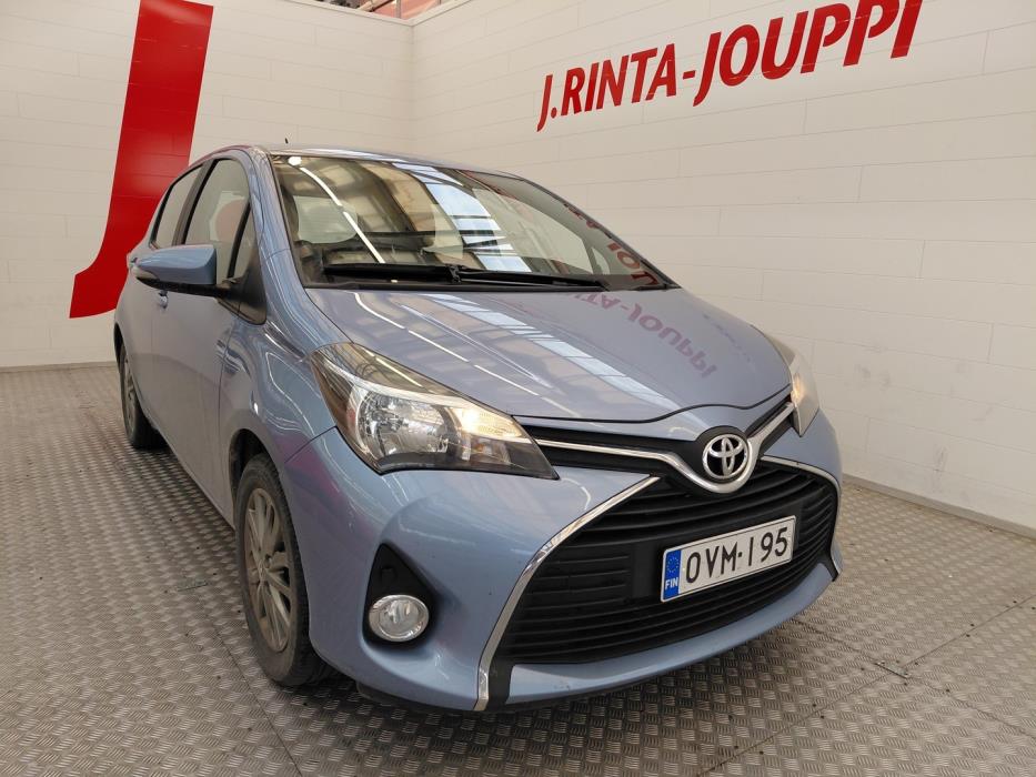 TOYOTA Yaris 2017