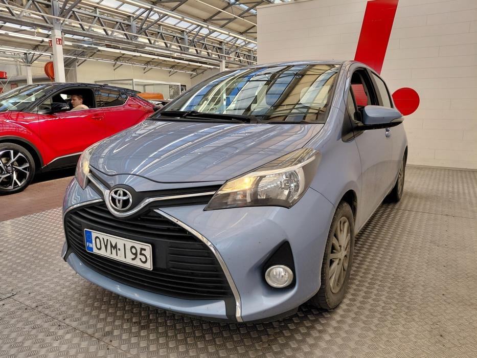 TOYOTA Yaris 2017