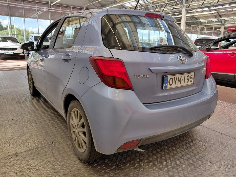 TOYOTA Yaris 2017