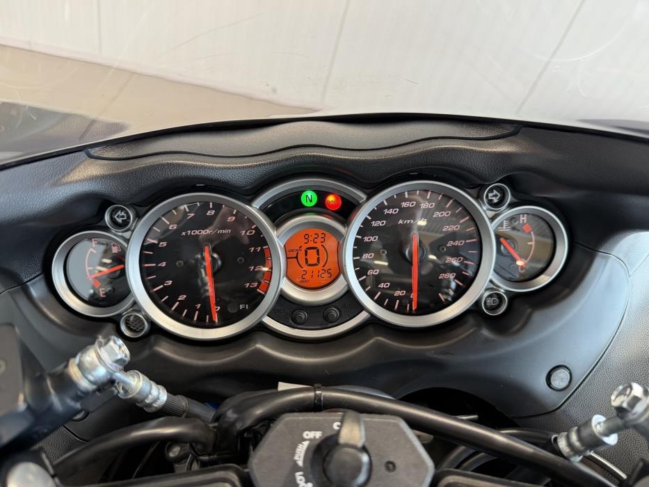 SUZUKI GSX 2009
