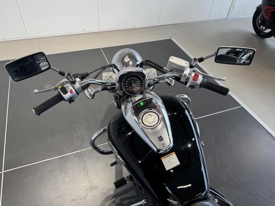 SUZUKI INTRUDER 2009