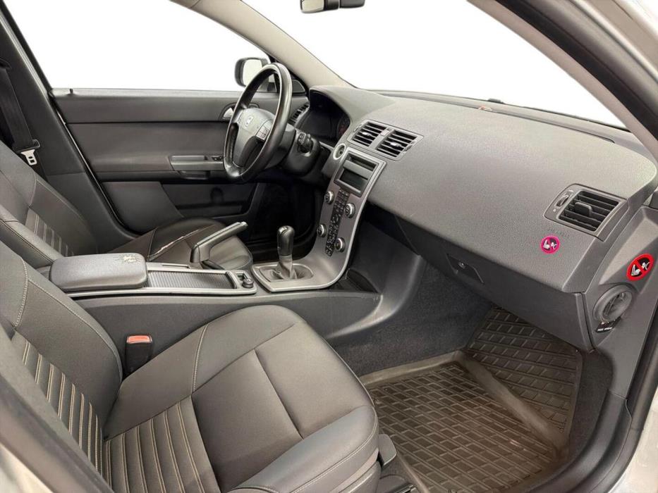 VOLVO V50 2008