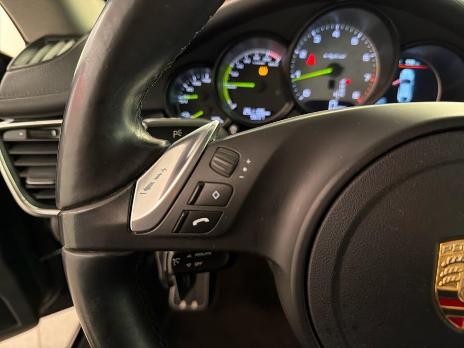 PORSCHE Panamera 2014