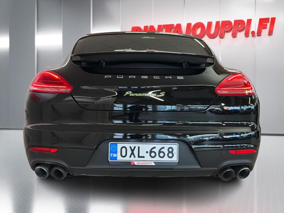 PORSCHE Panamera 2014