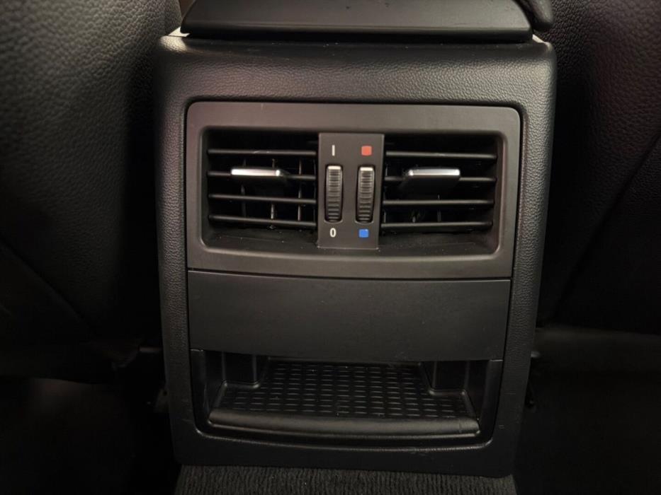 BMW 318 2011