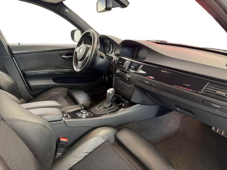 BMW 318 2011
