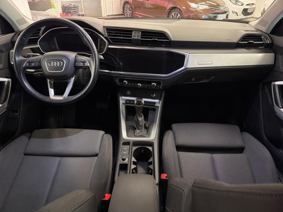 AUDI Q3 2023