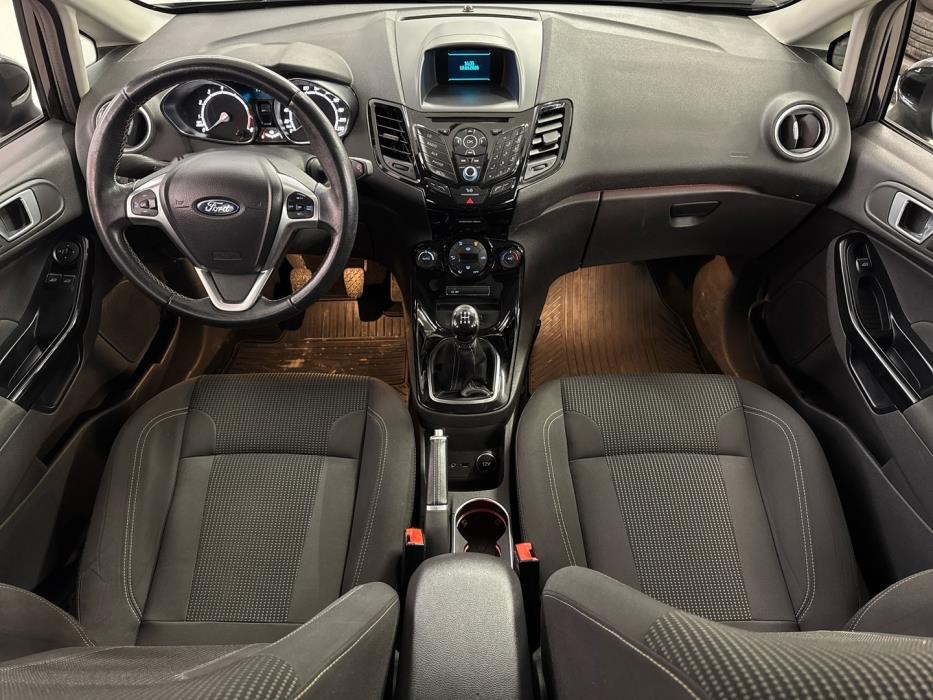 FORD Fiesta 2015