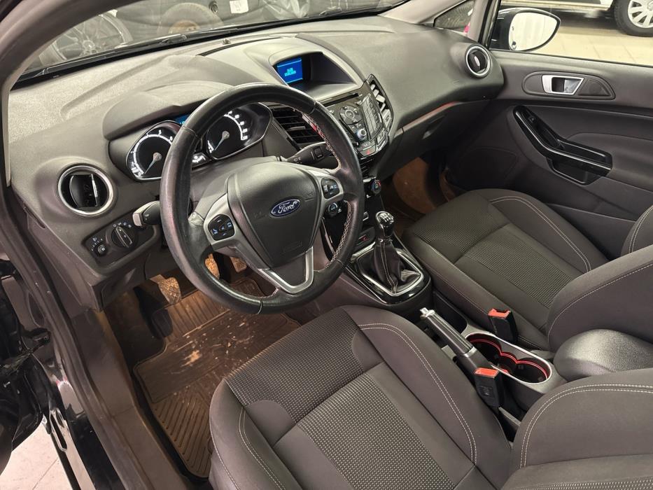 FORD Fiesta 2015