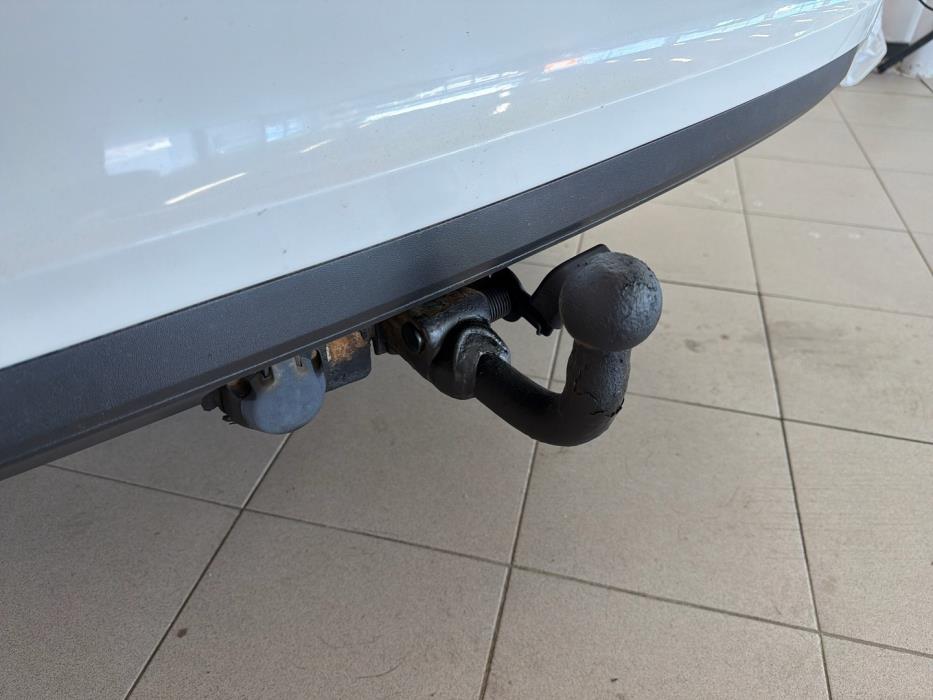 VOLKSWAGEN Jetta 2011