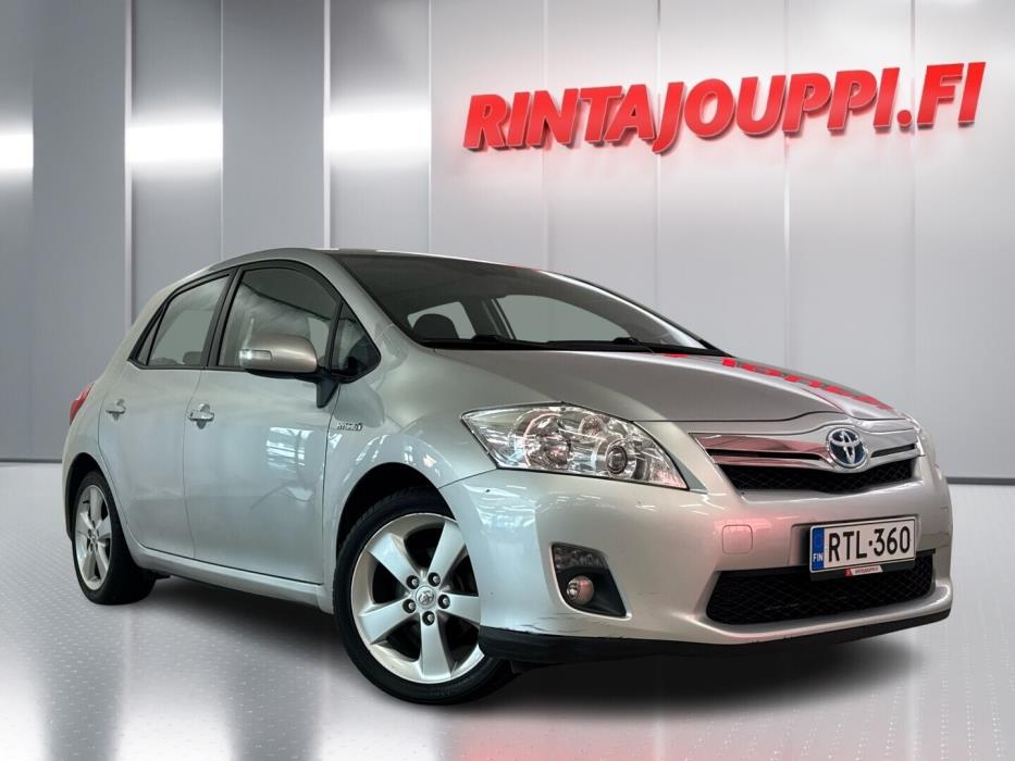 TOYOTA Auris 2011