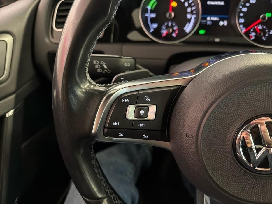 VOLKSWAGEN Golf 2019