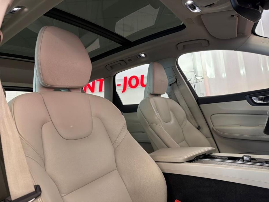 VOLVO XC60 2019