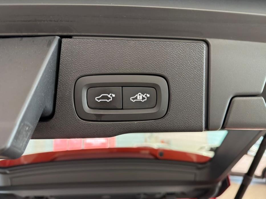 VOLVO XC60 2019