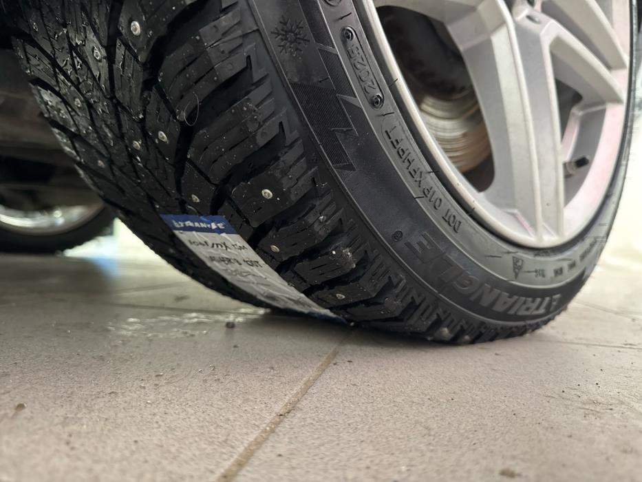 MERCEDES-BENZ E 2021