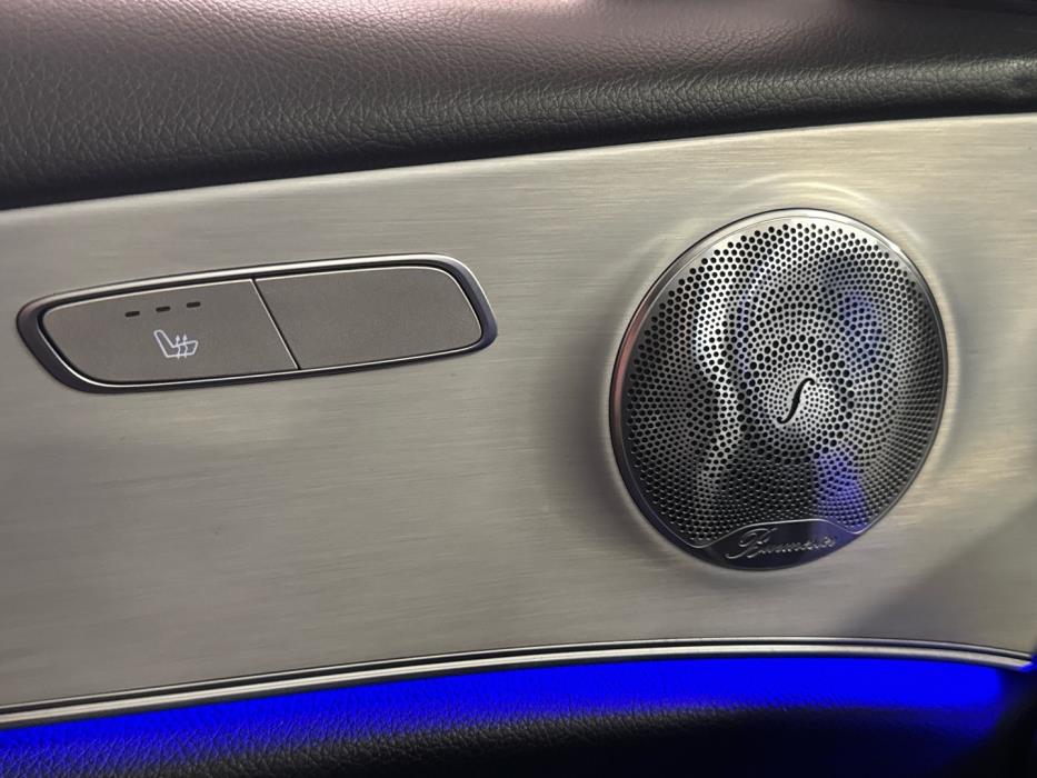 MERCEDES-BENZ E 2021