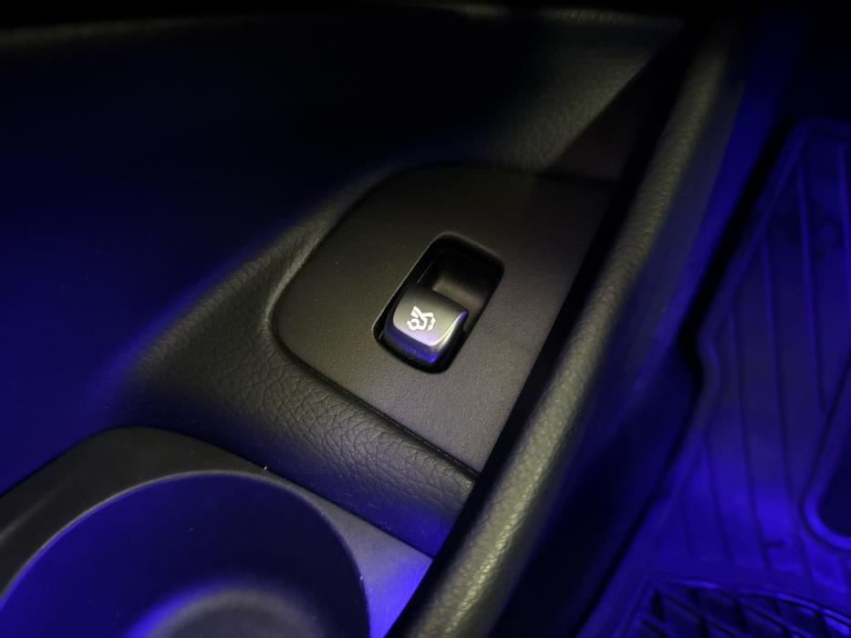 MERCEDES-BENZ E 2021