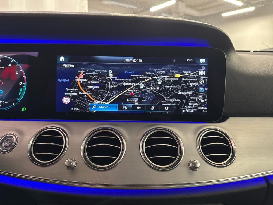 MERCEDES-BENZ E 2021