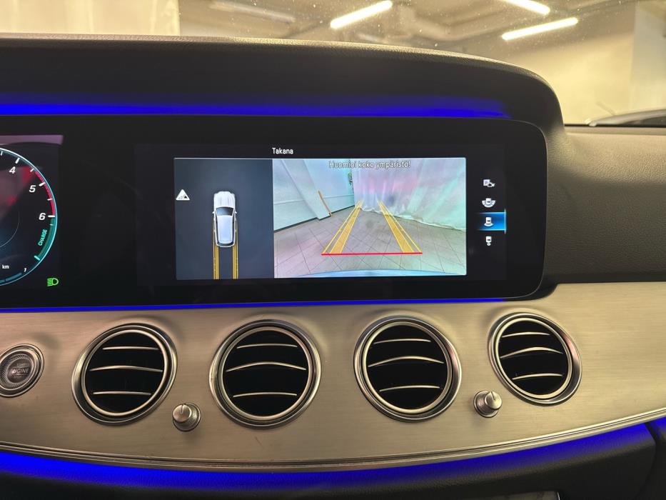 MERCEDES-BENZ E 2021