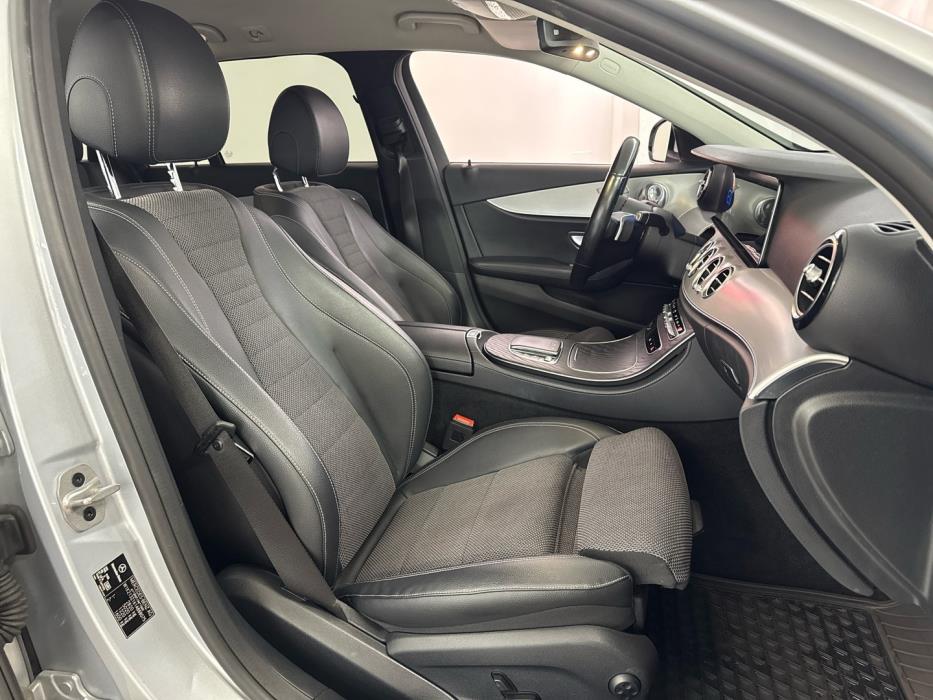 MERCEDES-BENZ E 2021