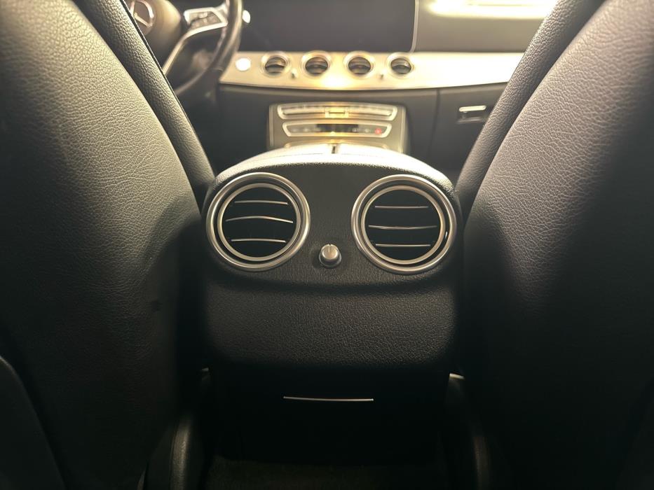 MERCEDES-BENZ E 2021