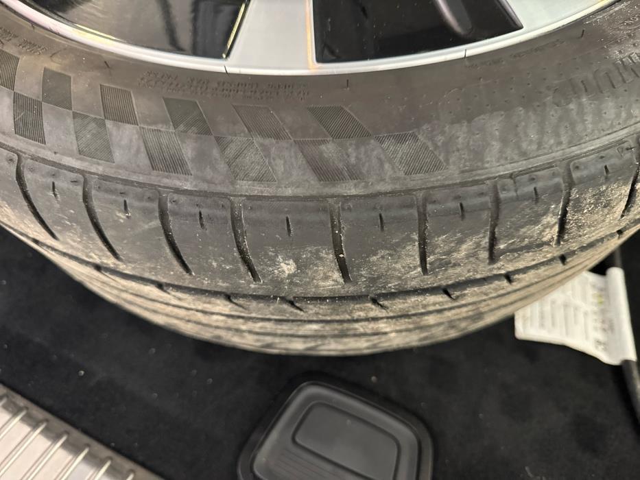 MERCEDES-BENZ E 2021