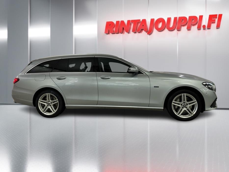 MERCEDES-BENZ E 2021