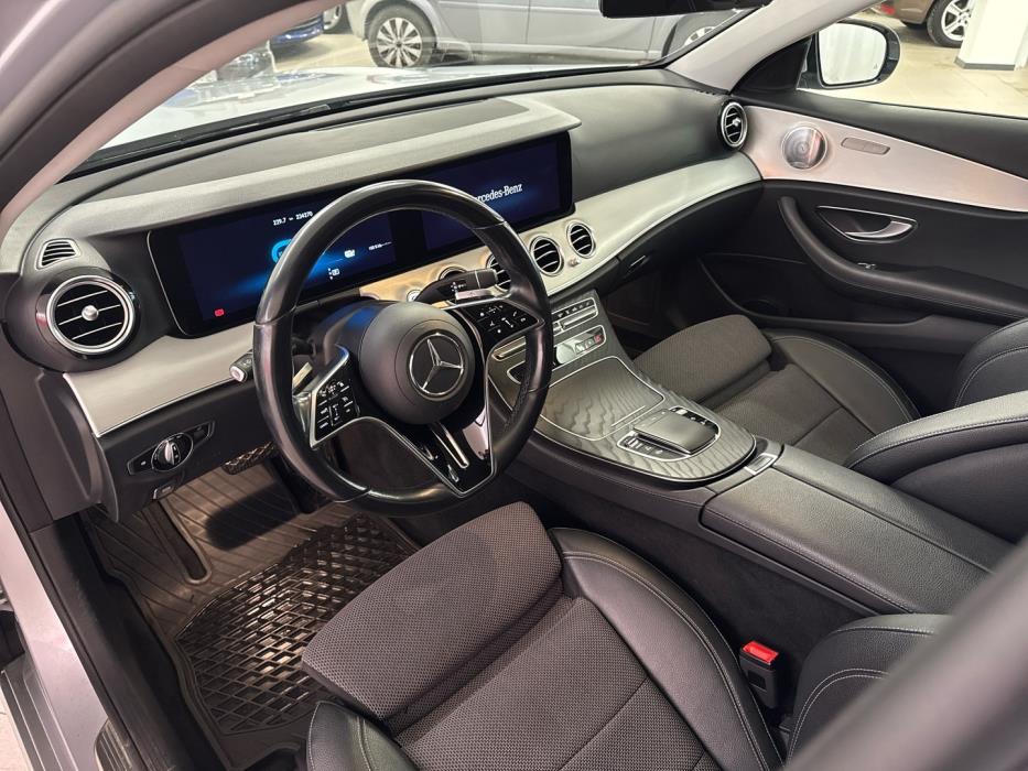 MERCEDES-BENZ E 2021