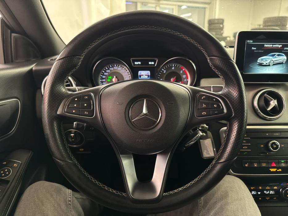 MERCEDES-BENZ CLA 2016