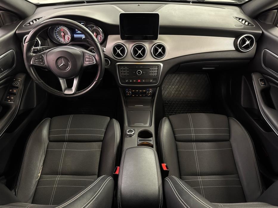 MERCEDES-BENZ CLA 2016