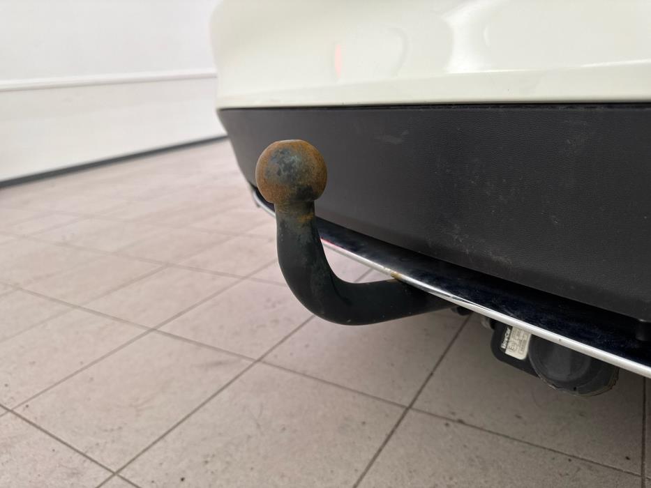 MERCEDES-BENZ CLA 2016