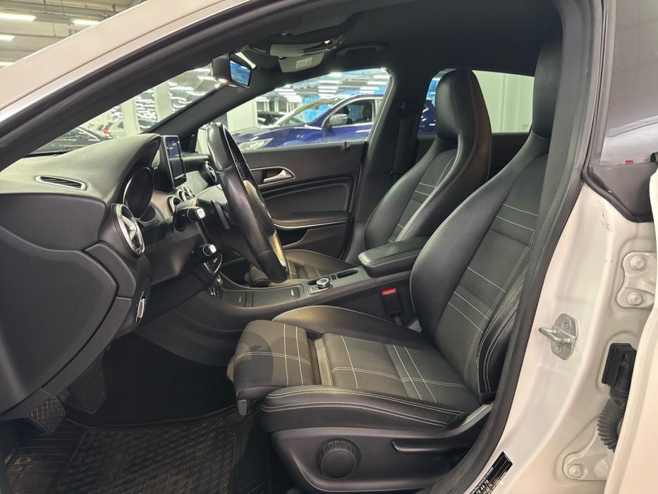 MERCEDES-BENZ CLA 2016