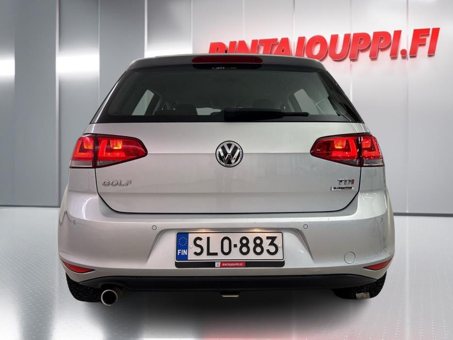 VOLKSWAGEN Golf 2015