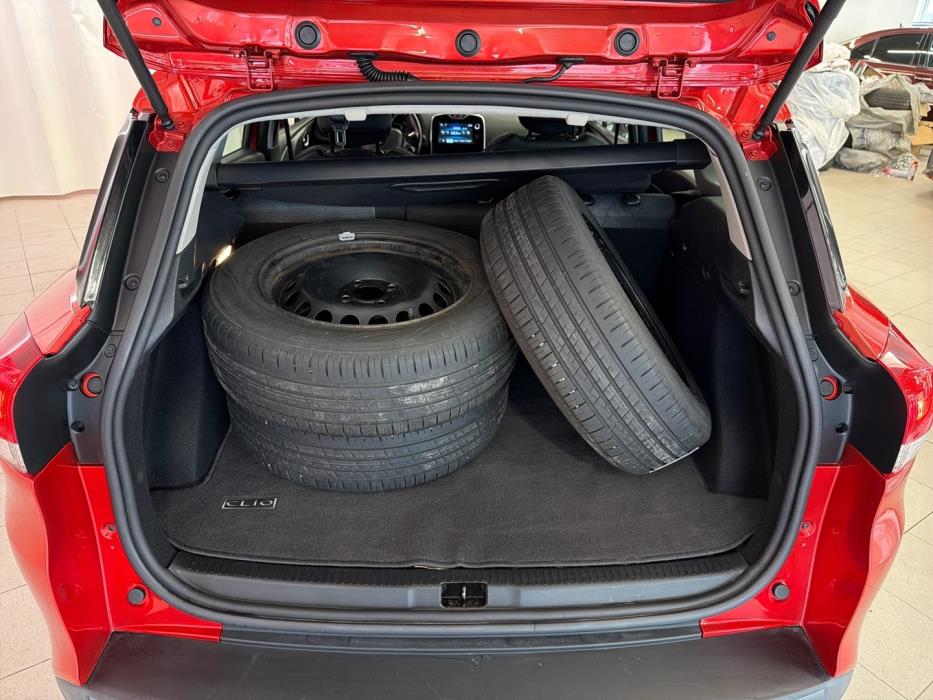 RENAULT Clio 2015