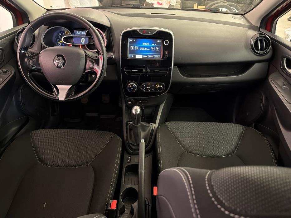 RENAULT Clio 2015