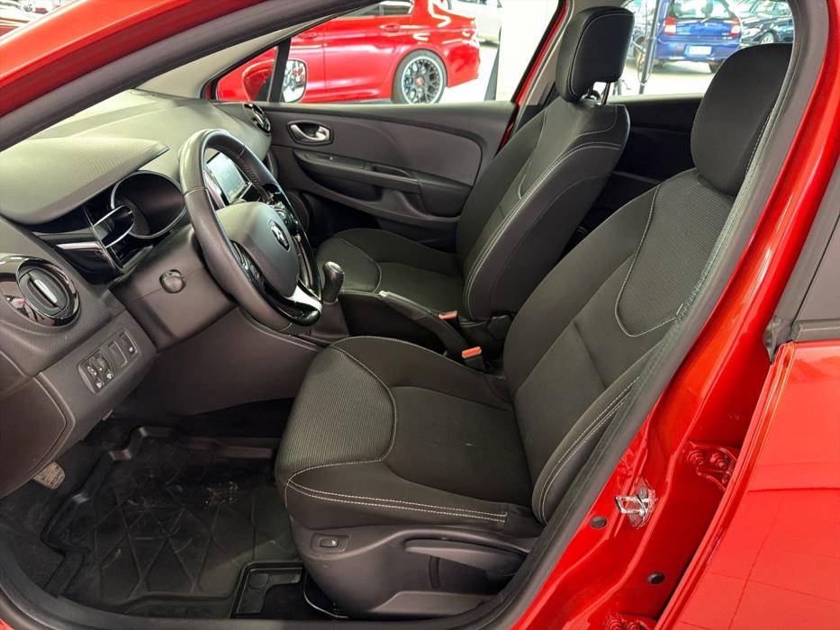 RENAULT Clio 2015