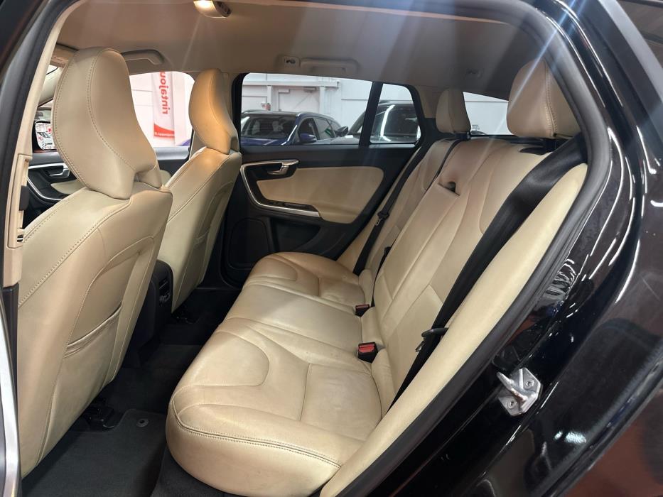 VOLVO V60 Cross Country 2017